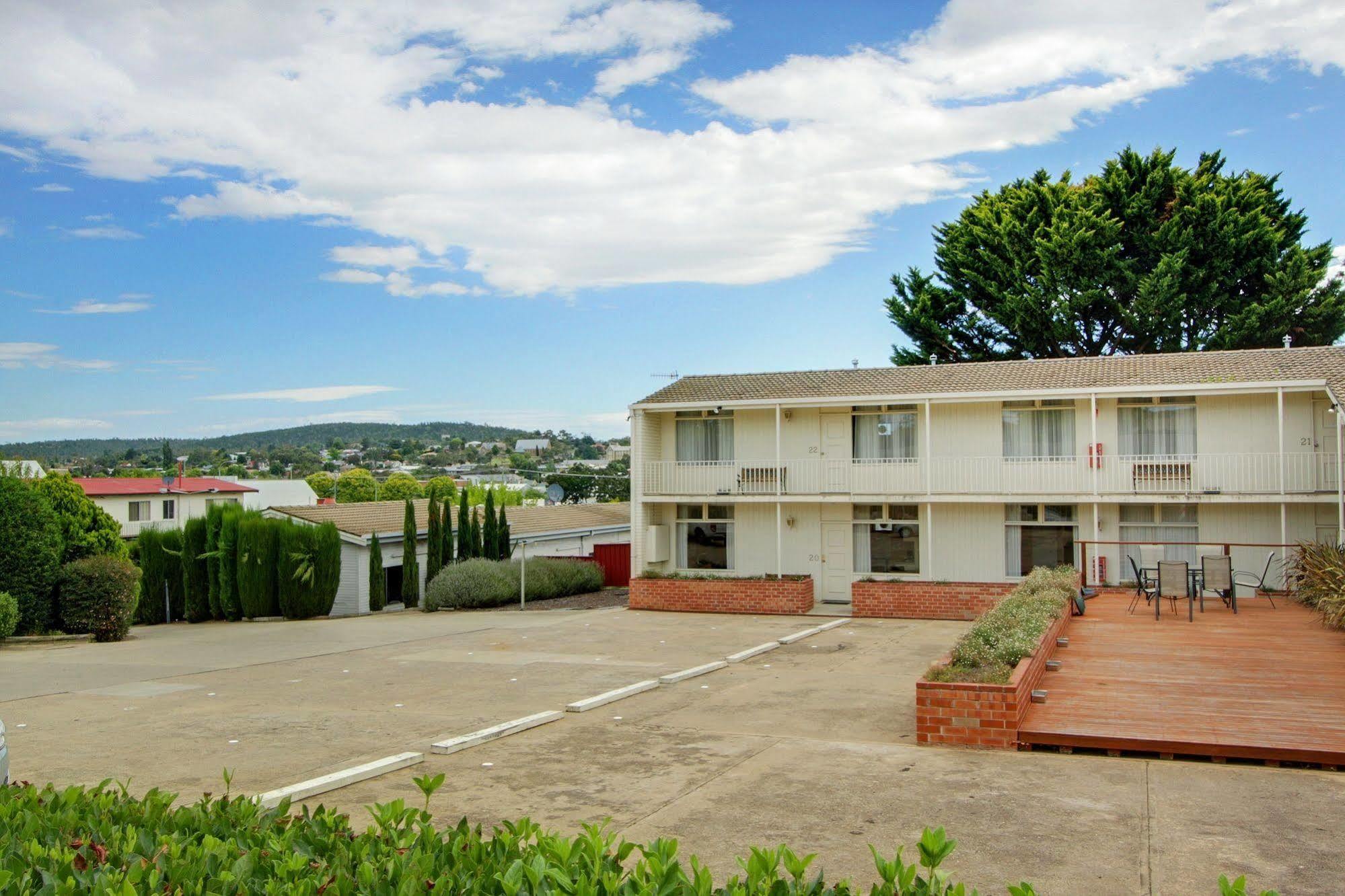 Redhill Cooma Motor Inn Екстер'єр фото